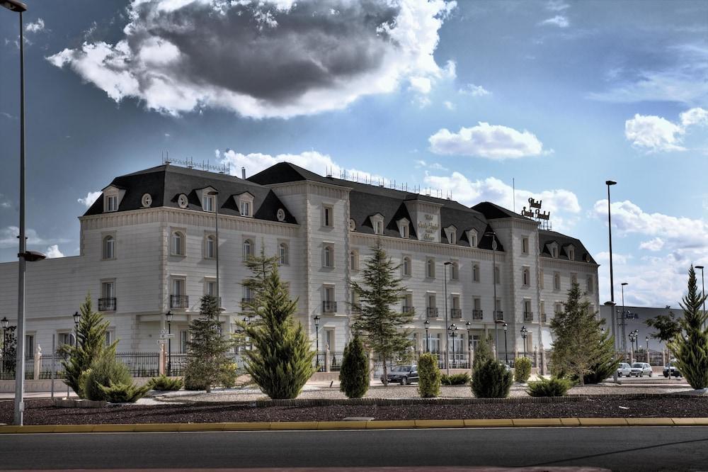 Hotel Santa Isabel Albacete Extérieur photo