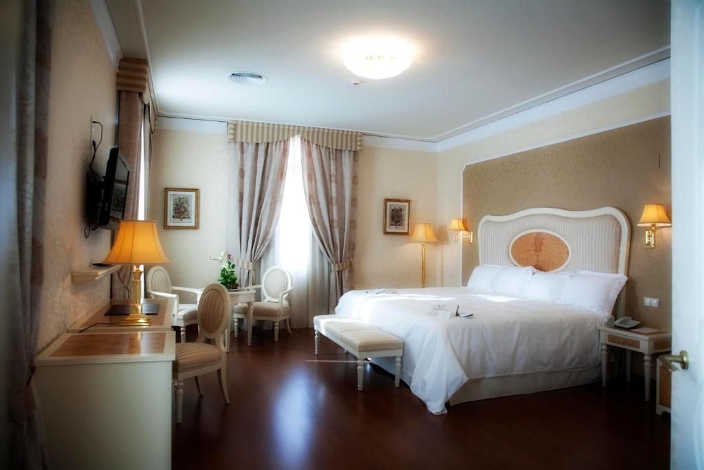 Hotel Santa Isabel Albacete Chambre photo