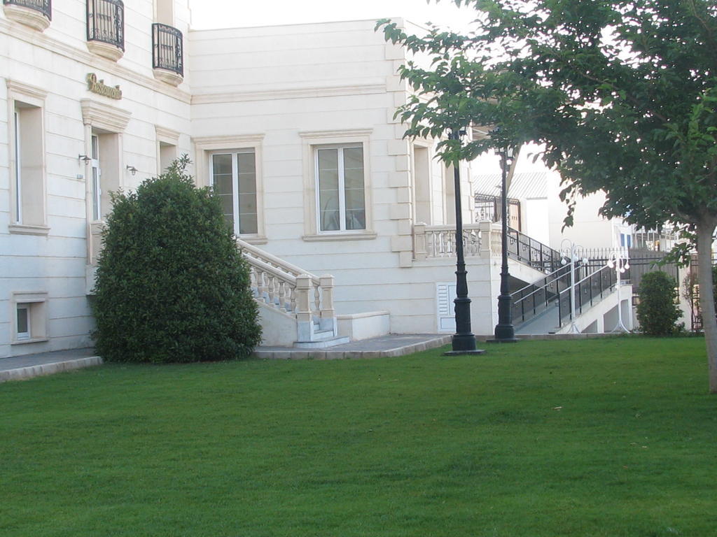 Hotel Santa Isabel Albacete Extérieur photo